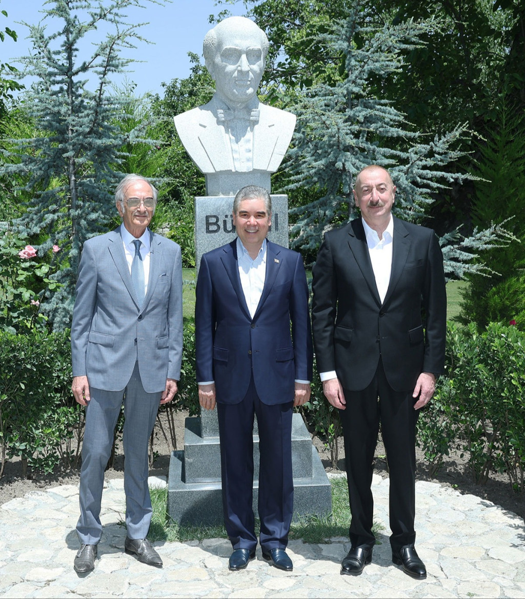 Hero-Arkadag of Turkmenistan Concludes Visit to Azerbaijan