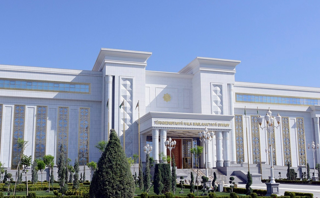 tuerkmenistanyn-gahryman-arkadagy-hormatly-prezidentimiz-serdar-berdimuhamedowa-gutlag-hatyny-iberdi