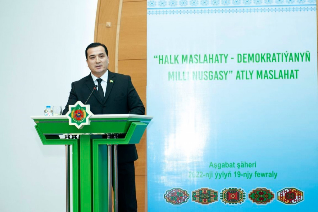 President called on the diplomats of Turkmenistan to promote the implementation of major international projects in energy and other areas