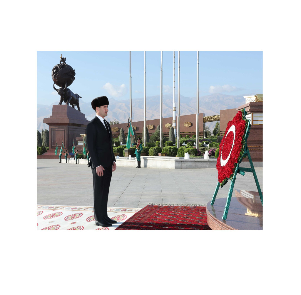 President Serdar Berdimuhamedov participates in the ceremony on the occasion of the Remembrance Day