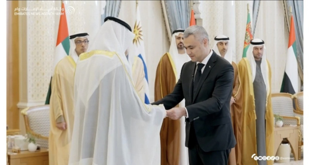 Посол Туркменистана вручил верительные грамоты Президенту ОАЭ