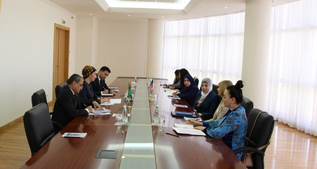 A meeting was held with the Special Adviser of the US Department of State