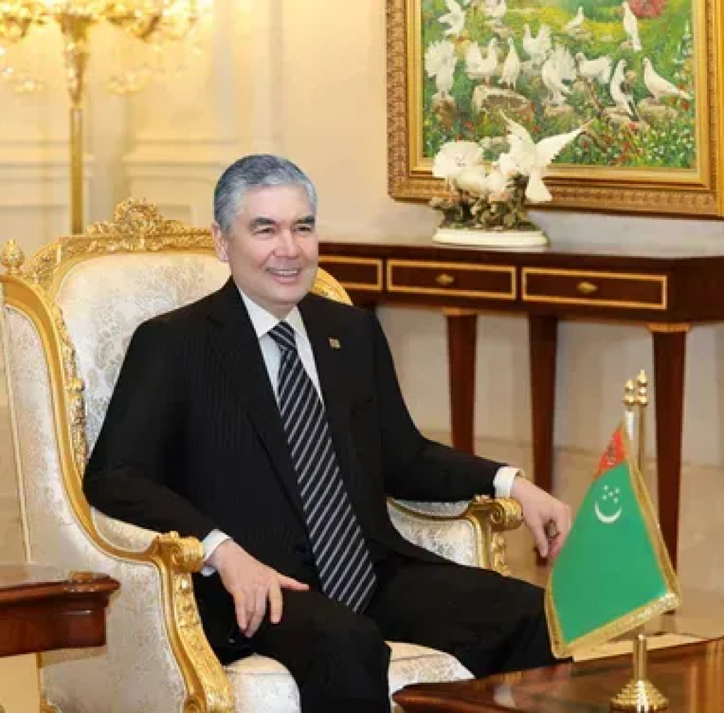 The National Leader of the Turkmen people met with the Minister of Economy of the United Arab Emirates