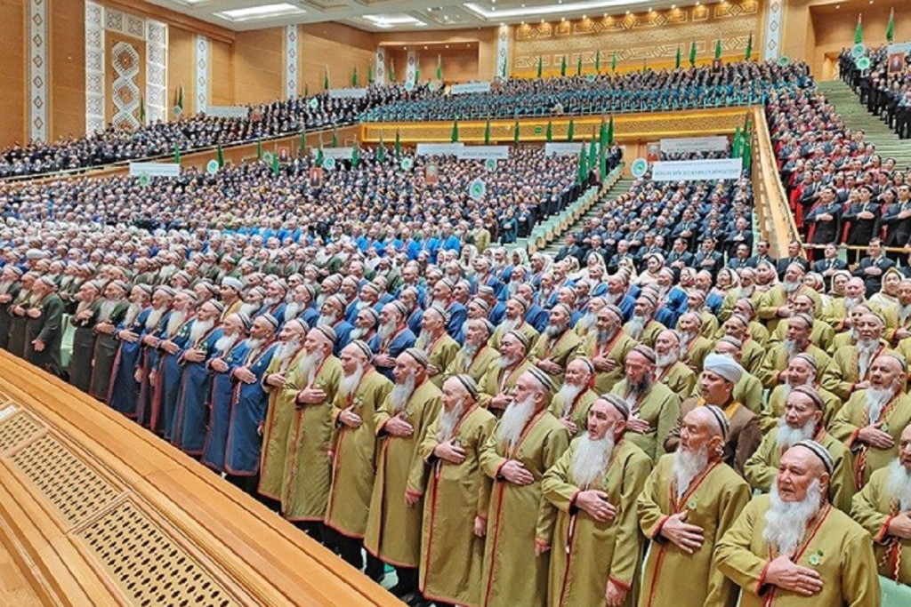 Türkmenistanyň Halk Maslahatynyň mejlisine ýaşlaryň gatnaşmagy, olara bildirilýän ynamyň ýokarydygyny görkezýär