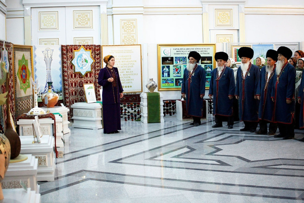 A conference and exhibition dedicated to the 30th anniversary of Turkmenistan’s Permanent Neutrality were held