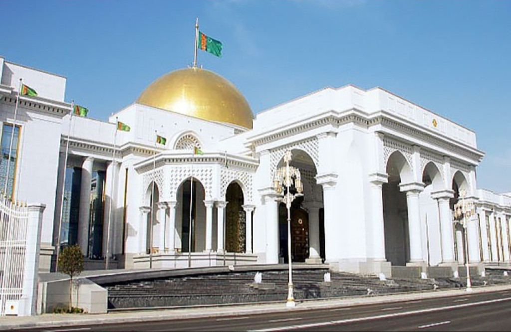 President of Turkmenistan signs Decree declaring December 11–13 non-working days