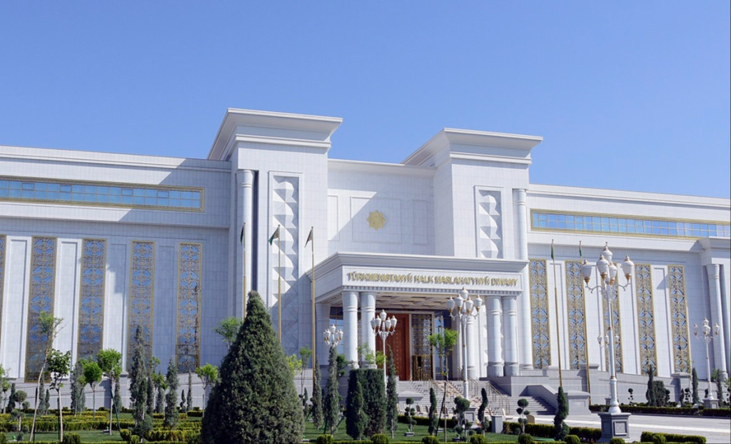 Президент Азербайджана поздравил Туркменистан с председательством в Консультативной встрече глав государств ЦА в 2026 году