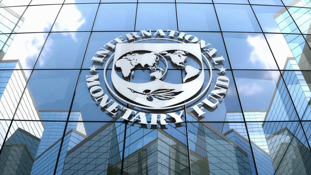 МВФ прогнозирует рост цены на нефть в 2022 году почти на 55%, на газ - на 147%